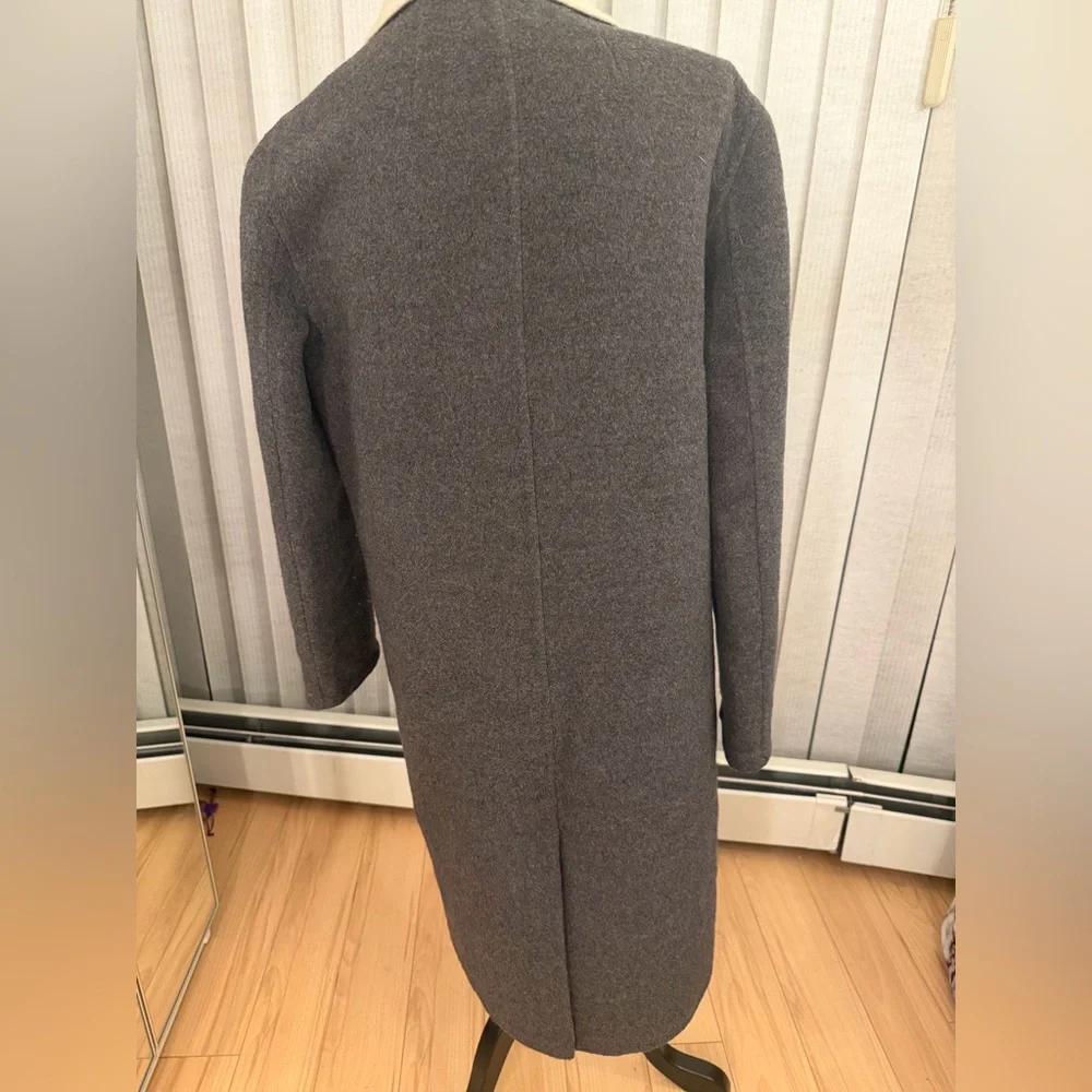 Banana Republic Wool Coat in Cream and Gray - Picture 9 of 13